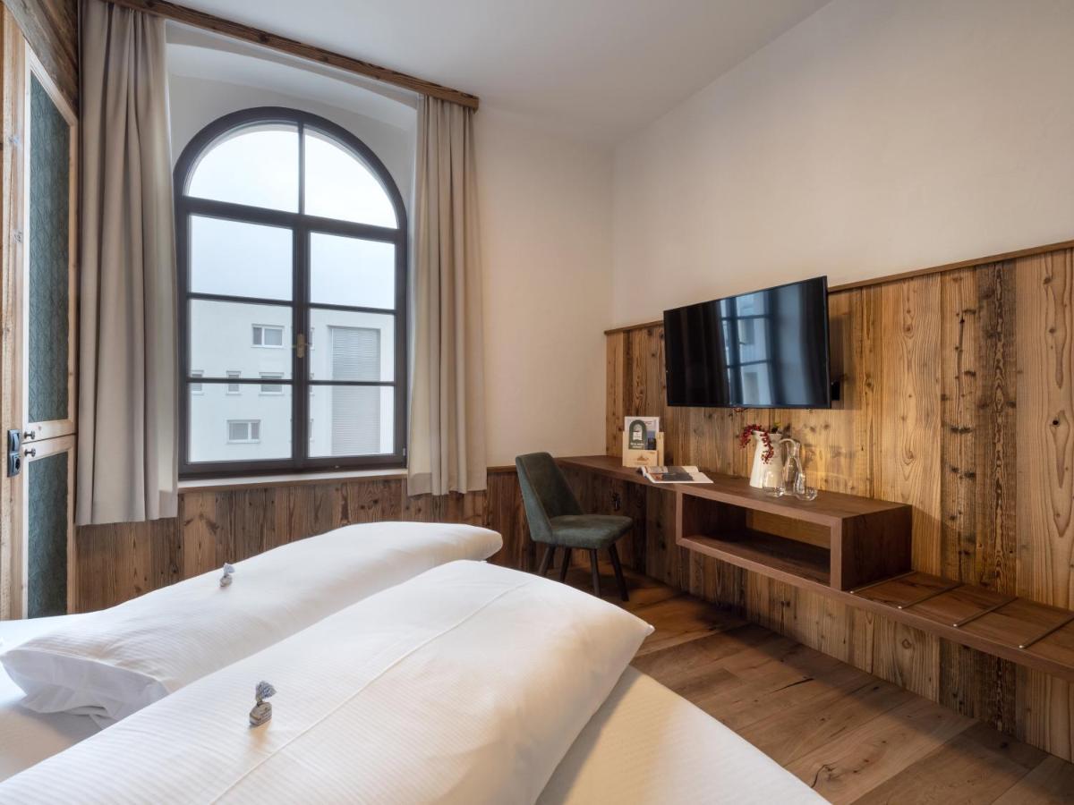 Kirchenwirt Woergl Hotel Luaran gambar