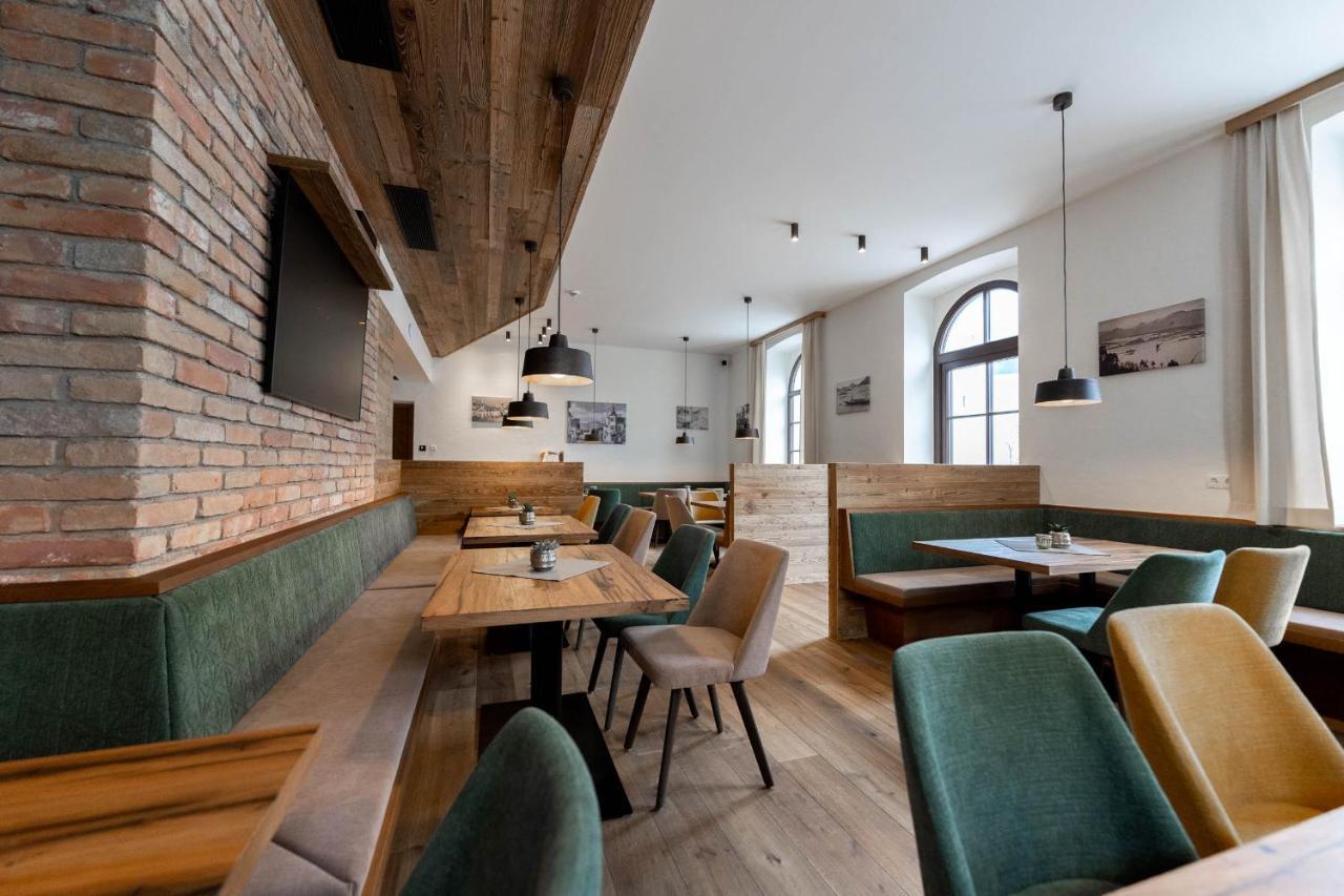 Kirchenwirt Woergl Hotel Luaran gambar