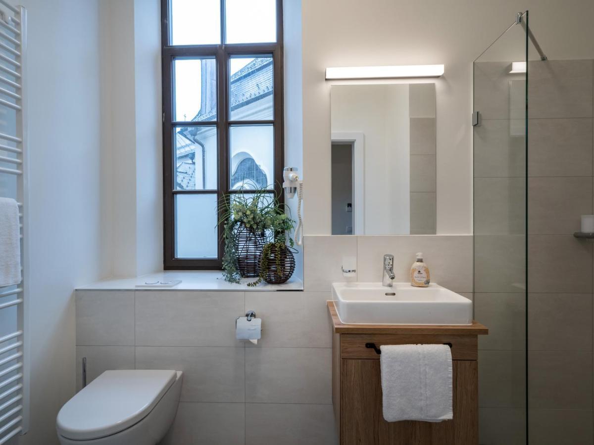 Kirchenwirt Woergl Hotel Luaran gambar